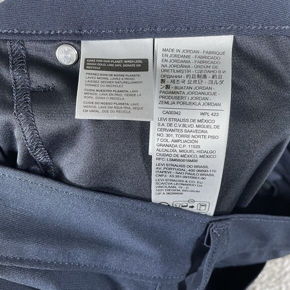 Levis 511 Engineered For Movement Pants Men's Size 36/30 Navy Blue Performance - Picture 5 of 10